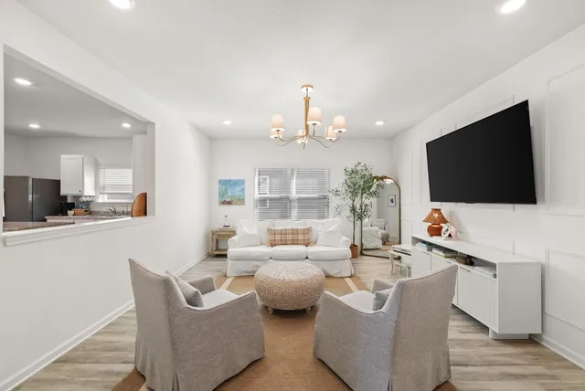 $2,350 | 39 Bluebeech Street, Freeport, FL 32439