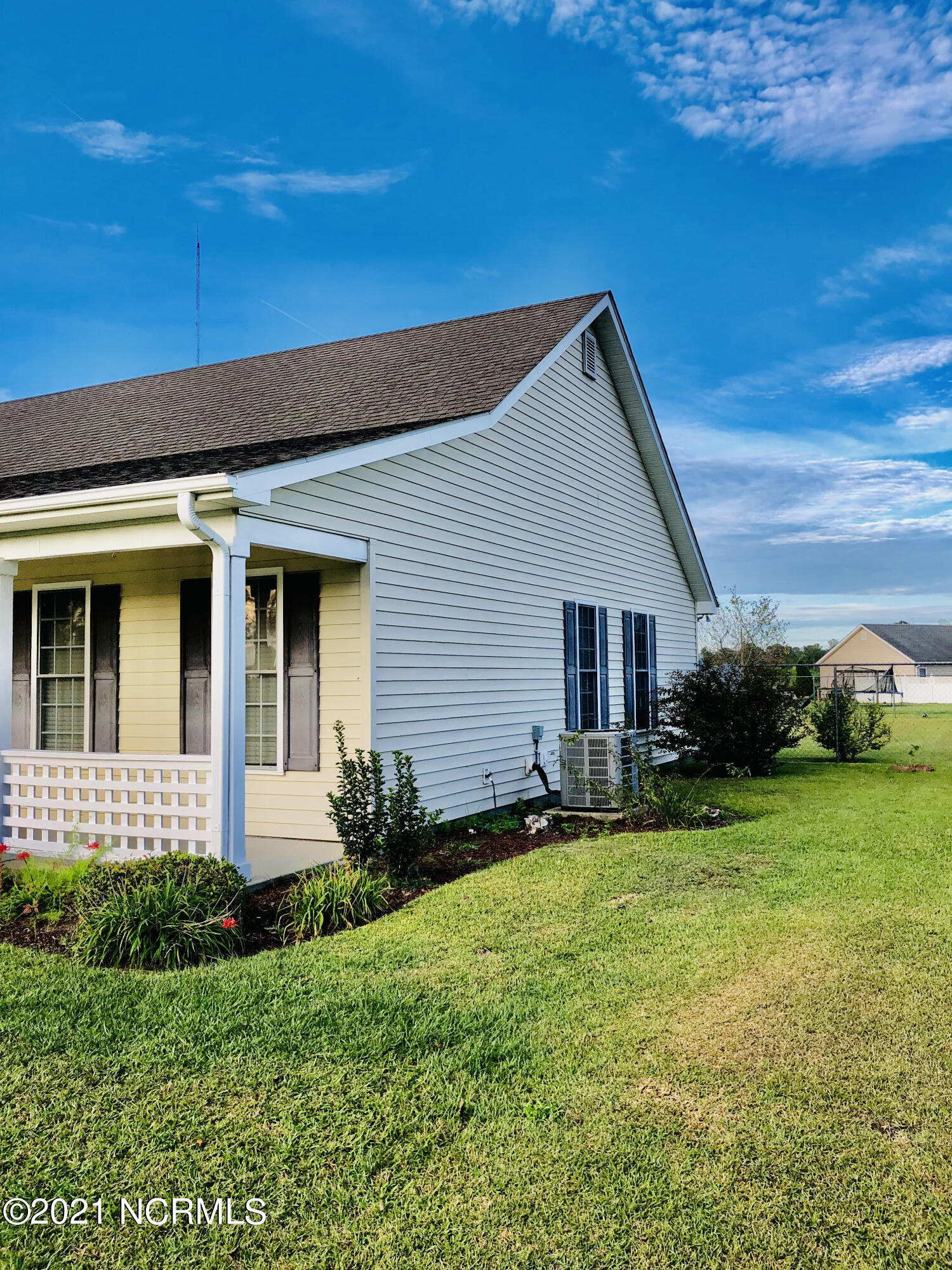 391 Jack Dale Road Wallace, NC 28466 - Photo 14 of 15 Hudson - 391 Jack Dale Side View 2