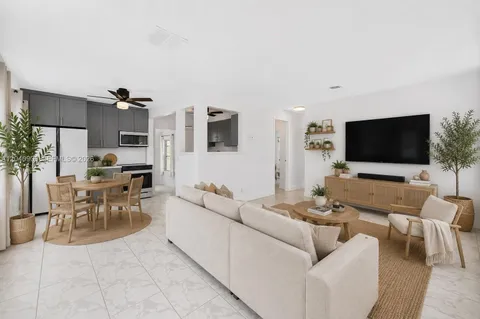 $599,000 | 1836 Southwest 9th Avenue, Fort Lauderdale, FL 33315