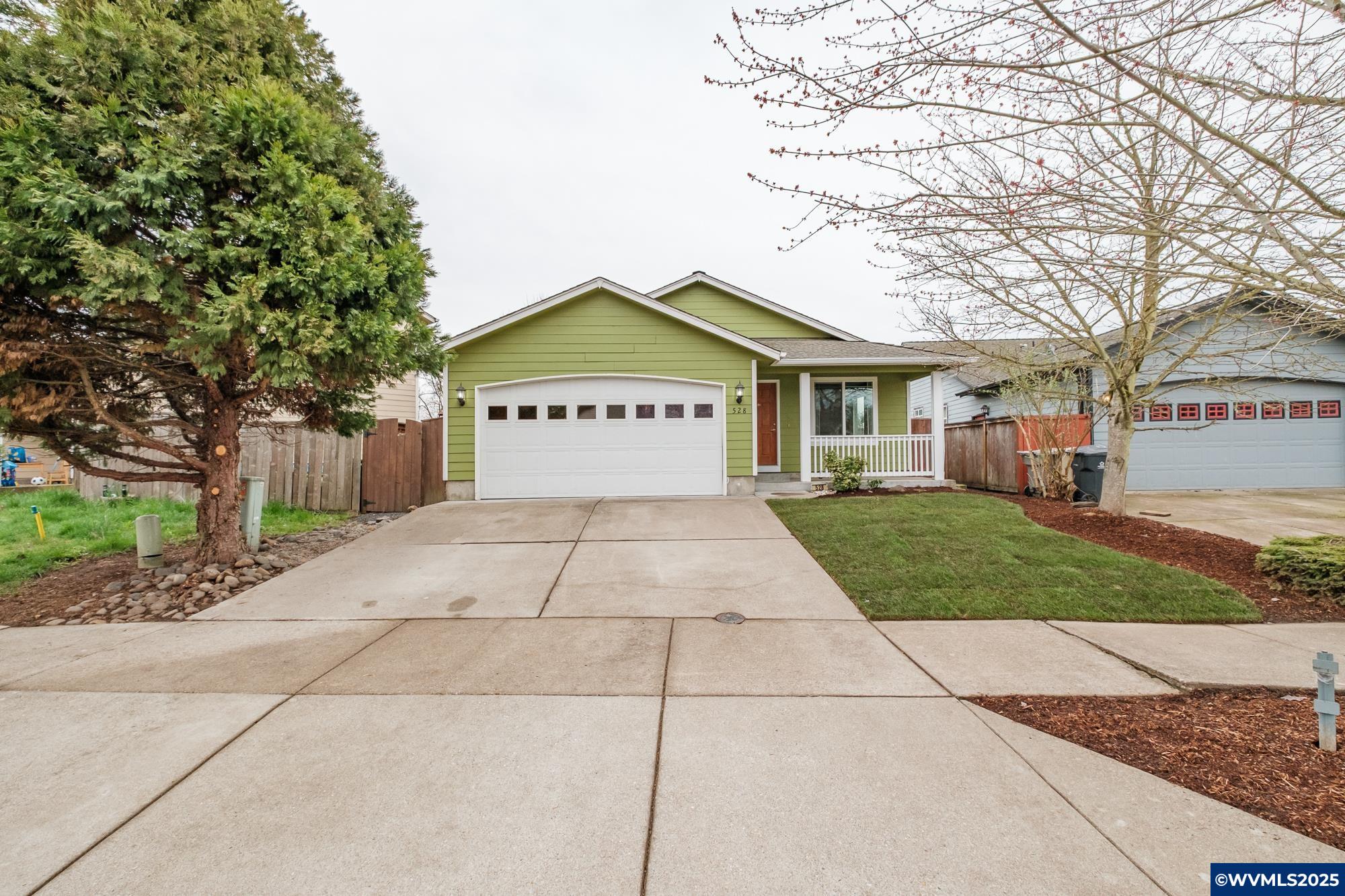 528 Northeast Breezy Way Albany, OR 97322 - Photo 2 of 48
