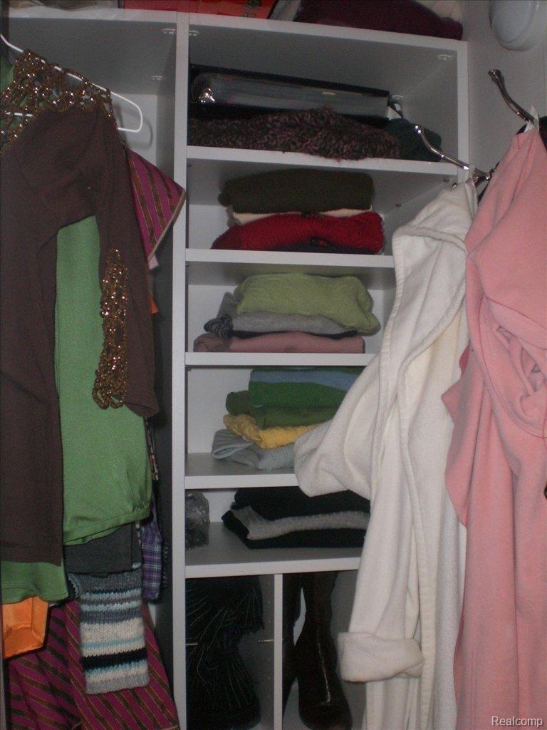 37 Wellesley Drive Pleasant Ridge, MI 48069 - Photo 9 of 15 MASTER CLOSET