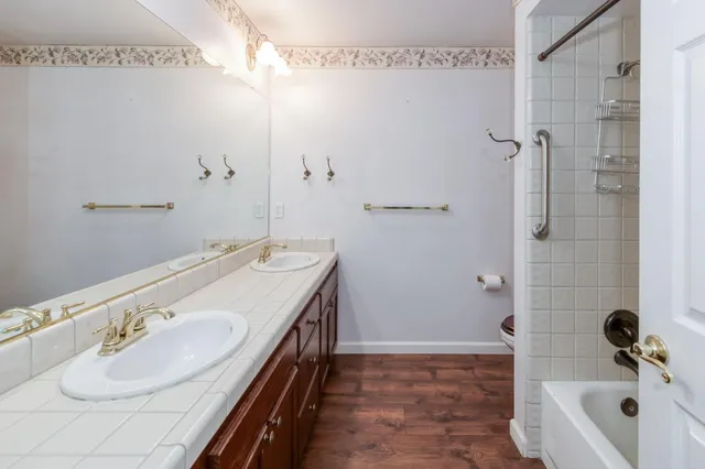 $749,000 | 809 East Catalina Circle, Fresno, CA 93730