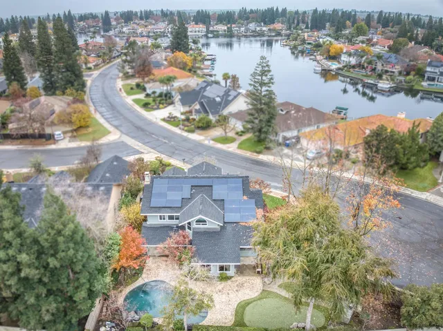 $749,000 | 809 East Catalina Circle, Fresno, CA 93730