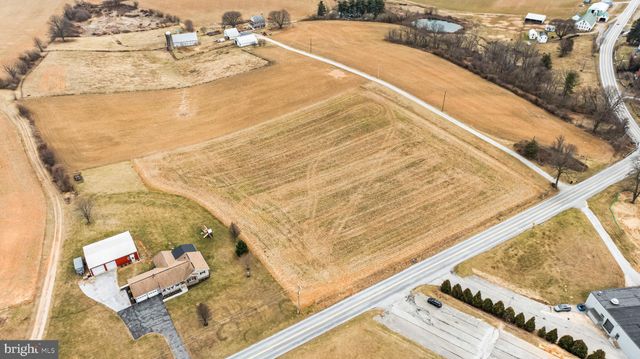 a view of a swimming pool