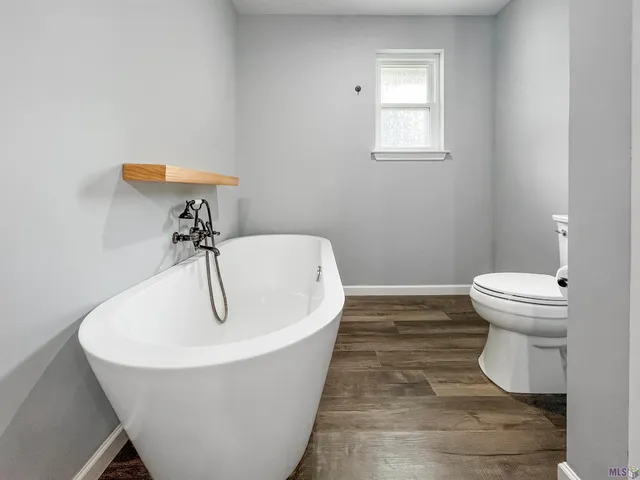 $229,900 | 723 Poplar Street, Denham Springs, LA 70726