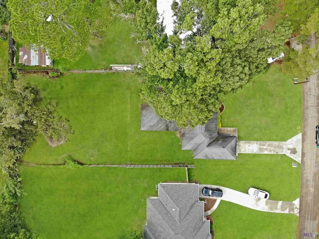 $229,900 | 723 Poplar Street, Denham Springs, LA 70726