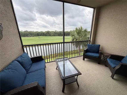 $2,200 | 17810 Gawthrop Drive, Unit 305, Bradenton, FL 34211