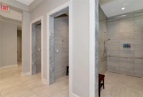 $2,200 | 17810 Gawthrop Drive, Unit 305, Bradenton, FL 34211