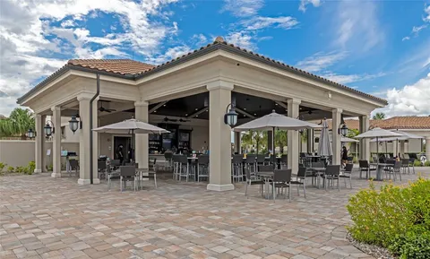 $2,200 | 17810 Gawthrop Drive, Unit 305, Bradenton, FL 34211