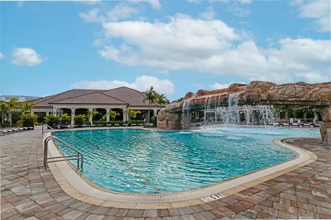 $2,200 | 17810 Gawthrop Drive, Unit 305, Bradenton, FL 34211