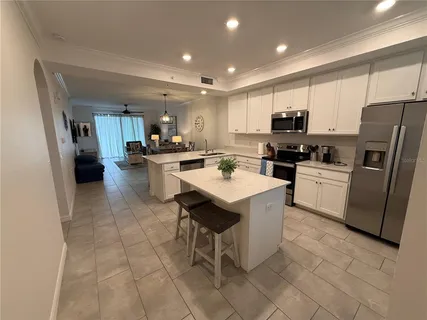 $2,200 | 17810 Gawthrop Drive, Unit 305, Bradenton, FL 34211