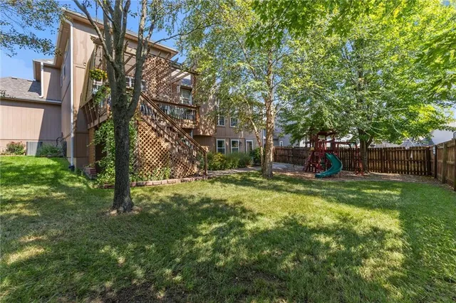 $520,000 | 4120 Southwest Flintrock Drive, Lee's Summit, MO 64082