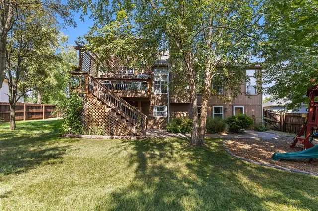 $520,000 | 4120 Southwest Flintrock Drive, Lee's Summit, MO 64082