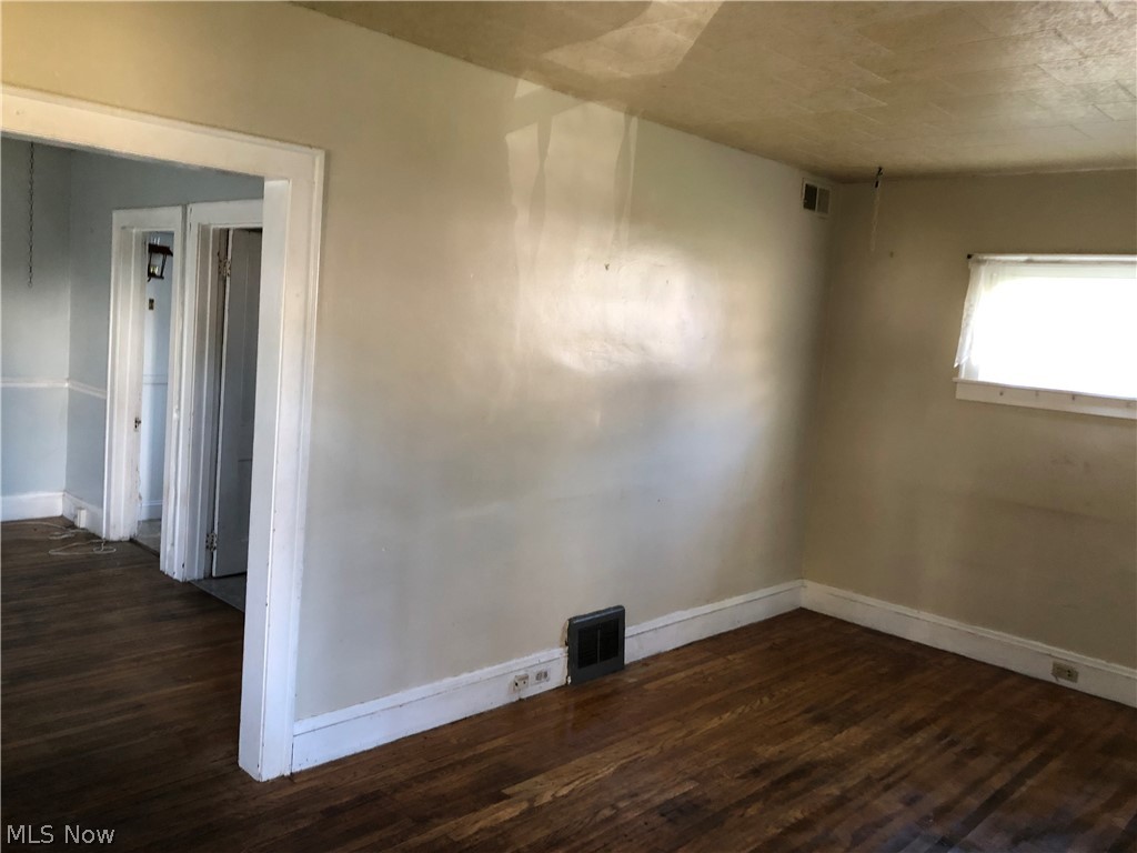 18200 Neff Road Cleveland, OH 44119 - Photo 6 of 24 Gallery Image 6