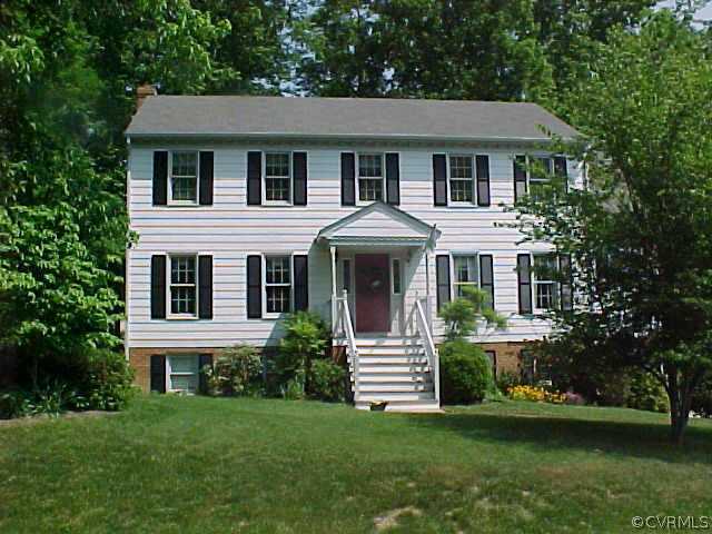 12636 Queensgate Road Midlothian, VA 23114 - Photo 1 of 1 Exterior Front - Front View
