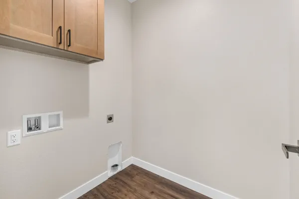 $374,900 | 1878 Woodland Way, Unit 4334, Slinger, WI 53086