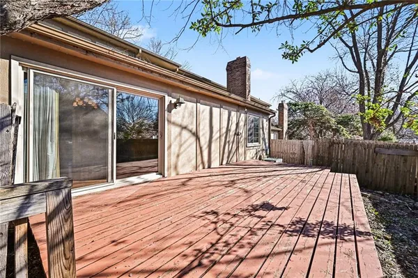 $270,000 | 10907 West 96th Terrace, Overland Park, KS 66214