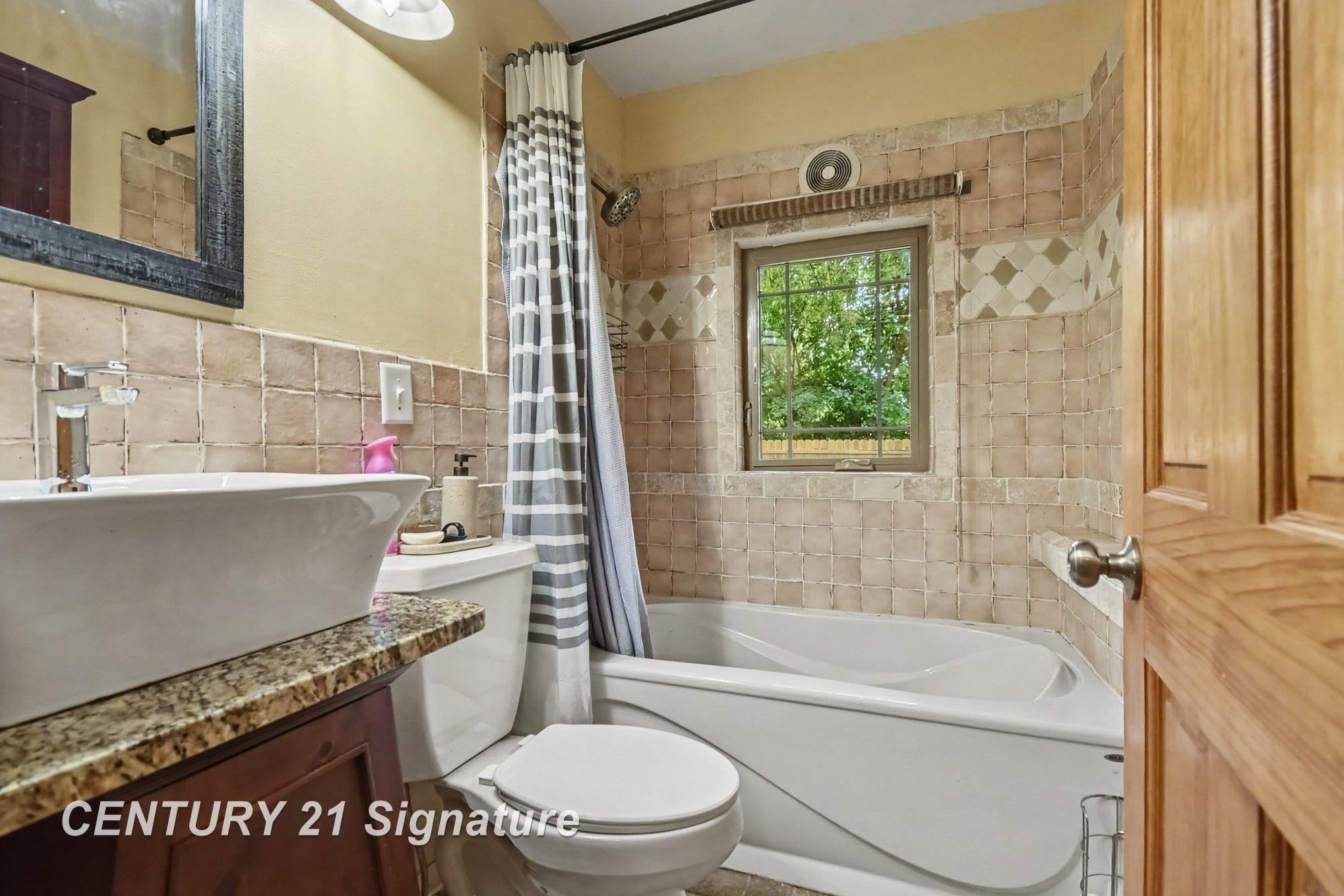 2520 Hemmeter Road Saginaw, MI 48603 - Photo 7 of 20 Gallery Image 7