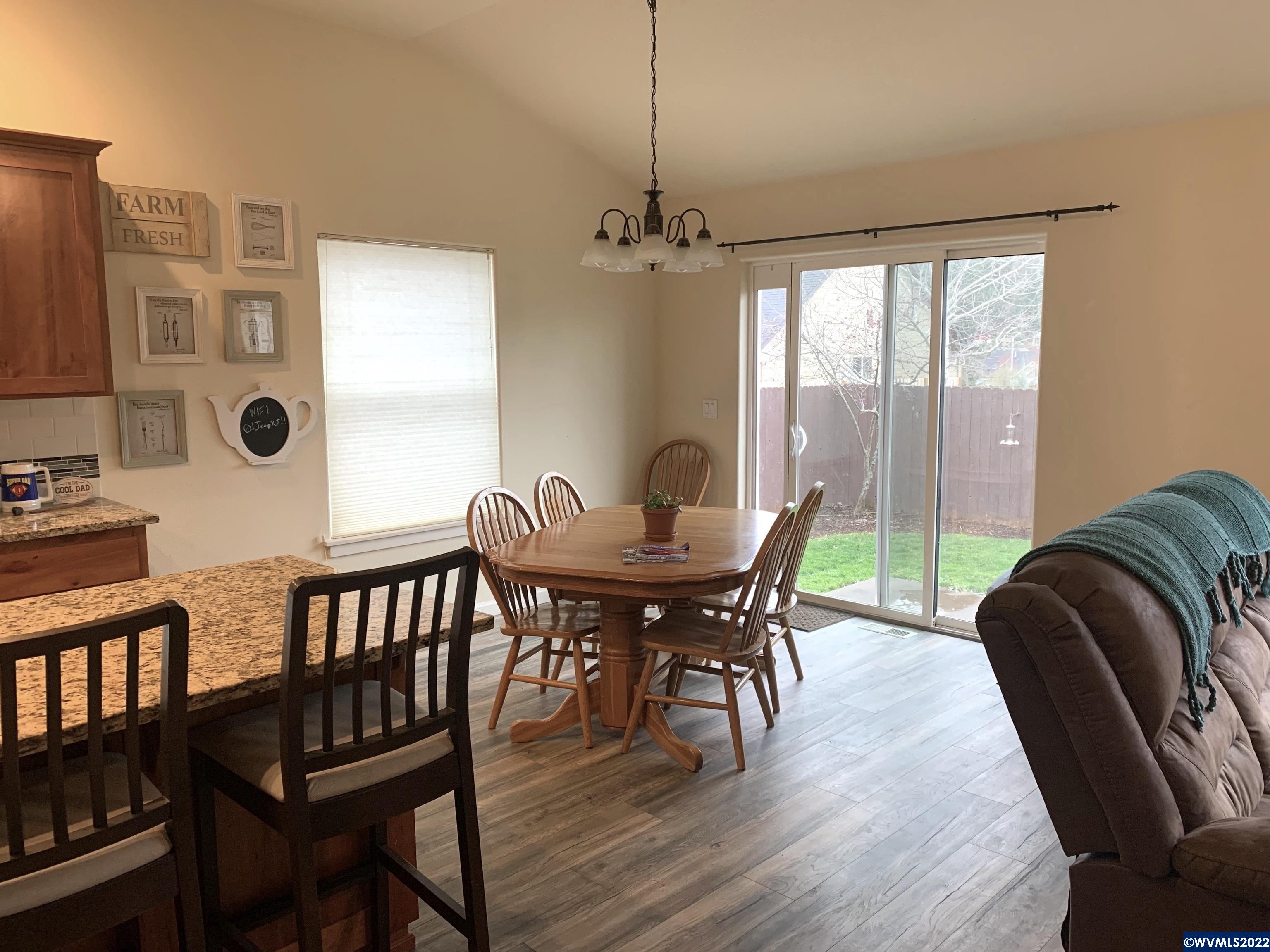 909 Riley Drive Northeast Silverton, OR 97381 - Photo 6 of 22 Gallery Image 6