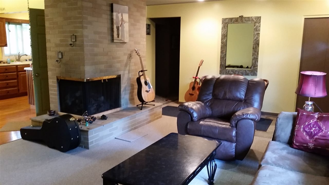551 Bloomfield Road Traverse City, MI 49686 - Photo 25 of 34 1806189-24.JPG