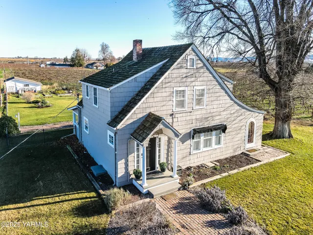 $485,000 | 1921 Olmstead Road, Grandview, WA 98930