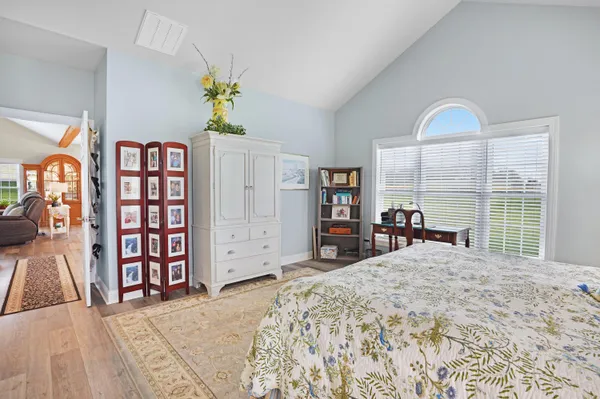 $499,900 | 1058 Eagle Crst Lane, Moneta, VA 24121