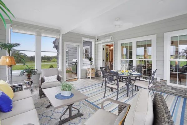 $499,900 | 1058 Eagle Crst Lane, Moneta, VA 24121