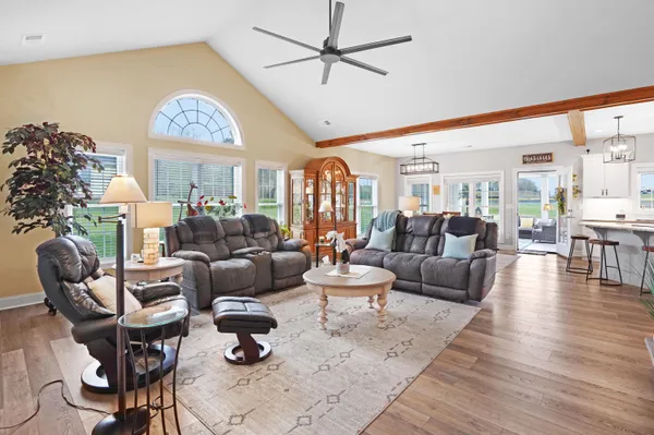 $499,900 | 1058 Eagle Crst Lane, Moneta, VA 24121