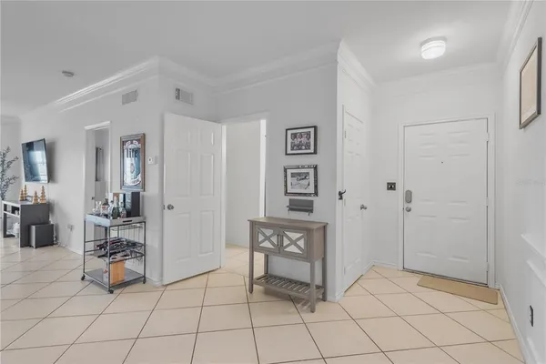 $2,000 | 4304 Bayside Village Drive, Unit 201, Tampa, FL 33615