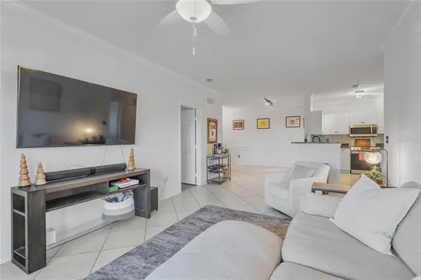 $2,000 | 4304 Bayside Village Drive, Unit 201, Tampa, FL 33615