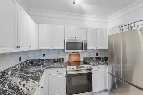$2,000 | 4304 Bayside Village Drive, Unit 201, Tampa, FL 33615