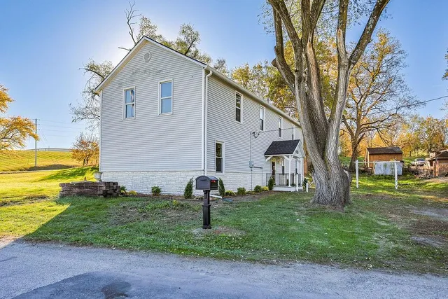 $229,900 | 5910 Easton Road, St. Joseph, MO 64507