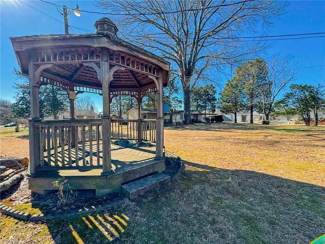 $309,900 | 506 Archergate Road, Browns Summit, NC 27214