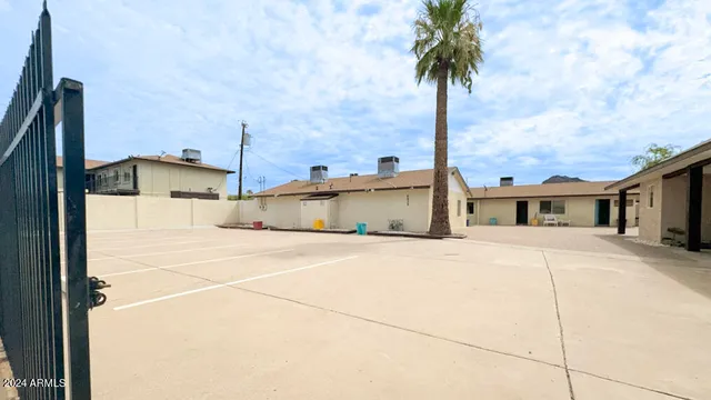 $1,625,000 | 8939 North 8th Street, Phoenix, AZ 85020