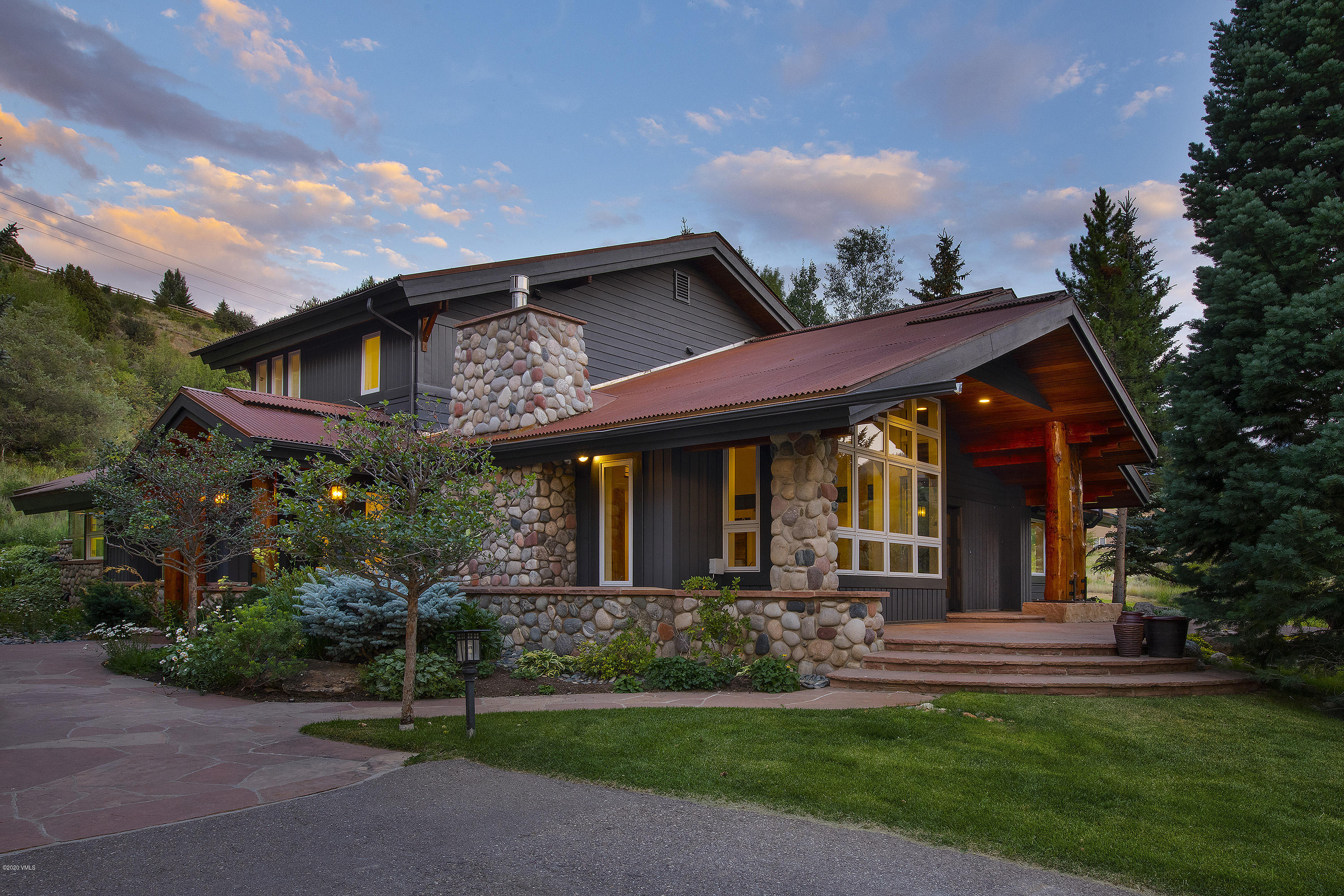 2100 Lake Creek Road Edwards, CO 81632 - Photo 12 of 16 2100Lakecreek_Exterior2