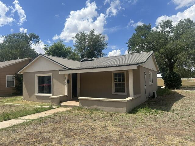 2402 26th Street Lubbock, TX 79411 - Photo 2 of 38 IMG_4490