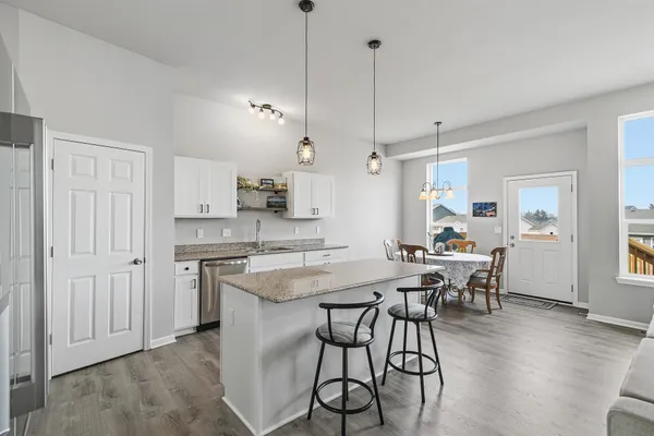 $455,000 | 821 Margarets Way, Belleville, WI 53508