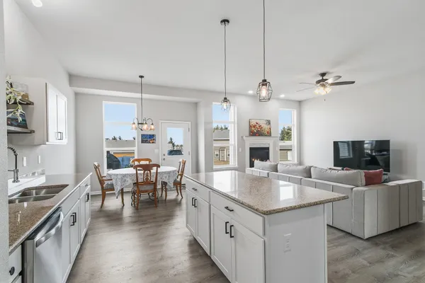$455,000 | 821 Margarets Way, Belleville, WI 53508