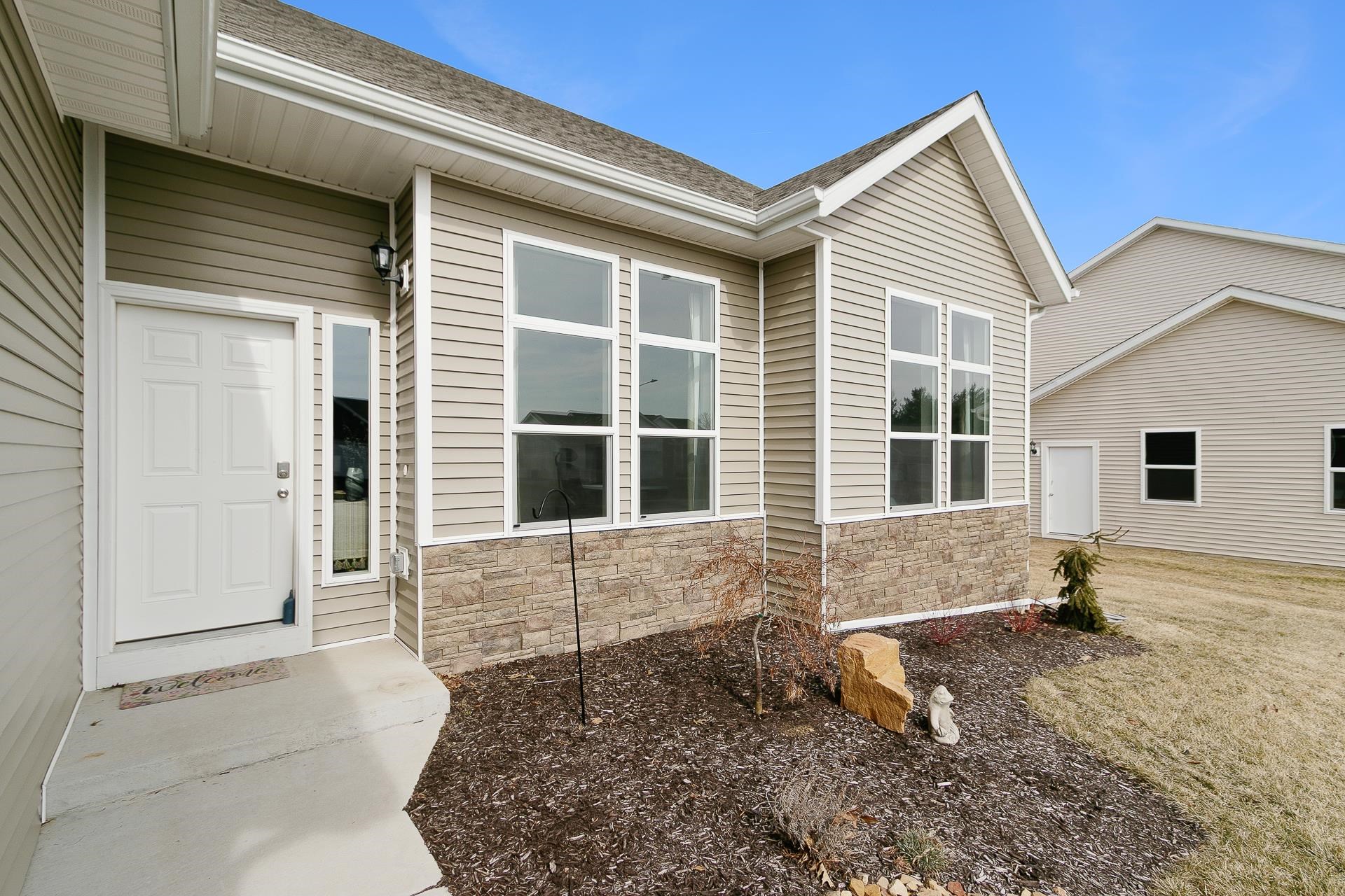 821 Margarets Way Belleville, WI 53508 - Photo 2 of 56