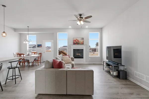 $455,000 | 821 Margarets Way, Belleville, WI 53508