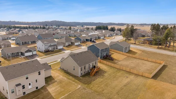 $455,000 | 821 Margarets Way, Belleville, WI 53508