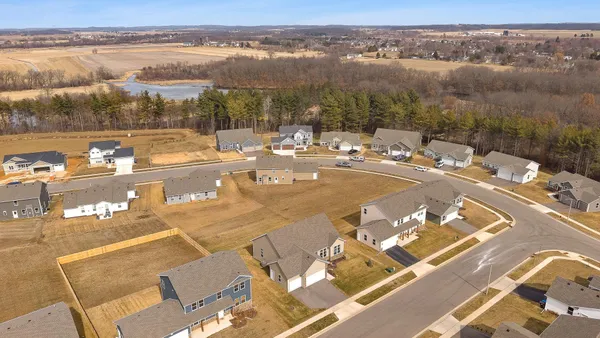 $455,000 | 821 Margarets Way, Belleville, WI 53508