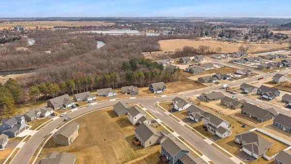 $455,000 | 821 Margarets Way, Belleville, WI 53508