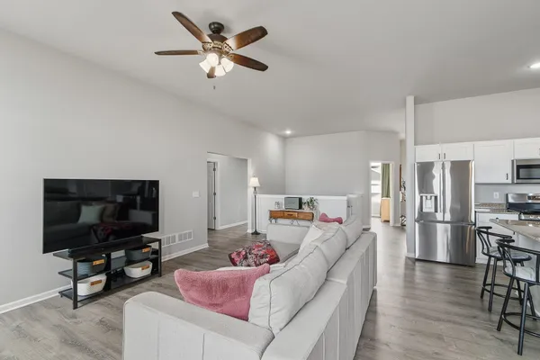 $455,000 | 821 Margarets Way, Belleville, WI 53508