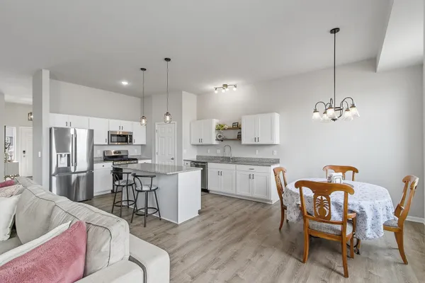 $455,000 | 821 Margarets Way, Belleville, WI 53508