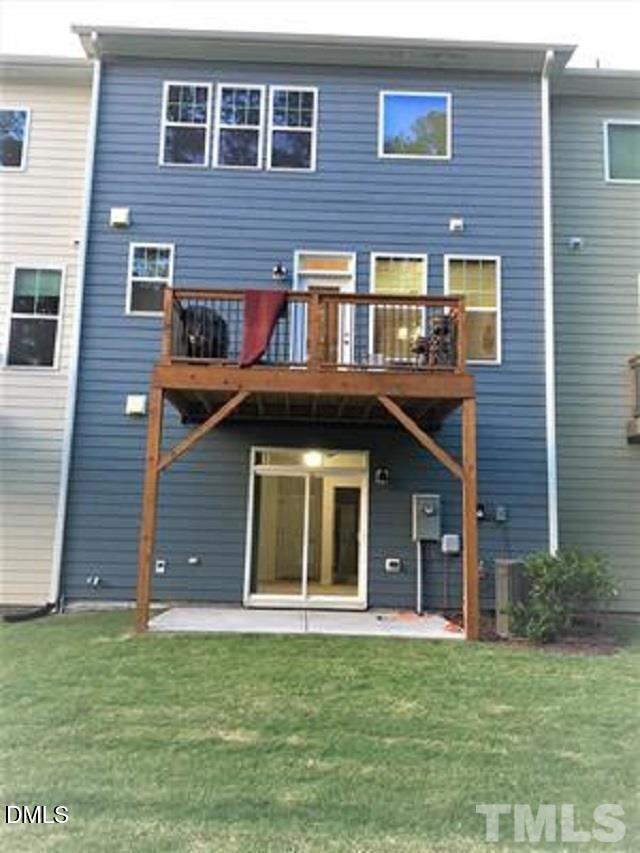 725 Edgewater Ridge Court Apex, NC 27523 - Photo 18 of 22 a brick building with a entrance