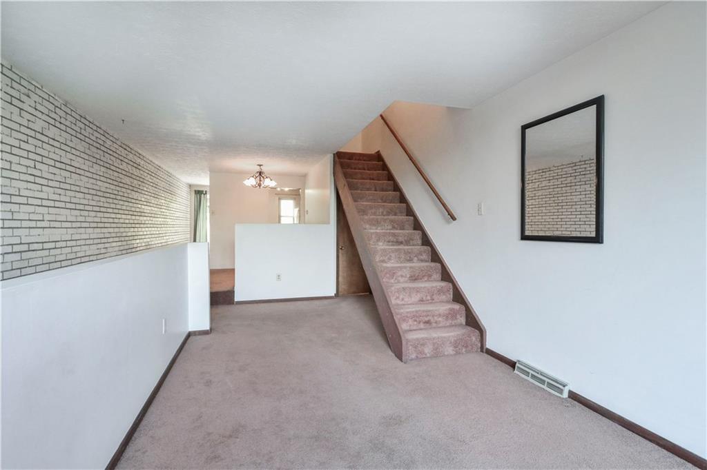 7436 Noblestown Road McDonald, PA 15057 - Photo 4 of 17