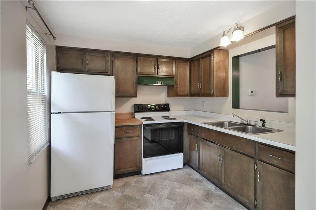 7436 Noblestown Road McDonald, PA 15057 - Photo 8 of 17