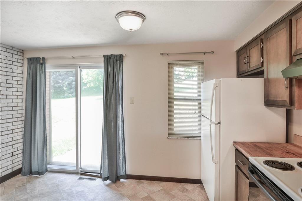 7436 Noblestown Road McDonald, PA 15057 - Photo 10 of 17