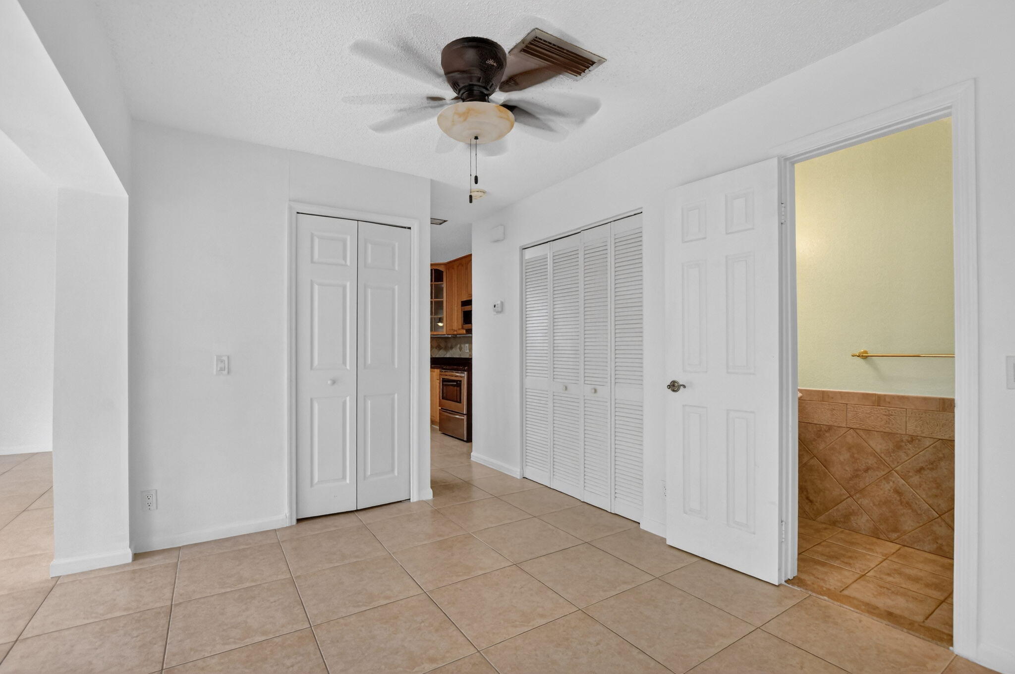 6671 Via Regina, Unit 6671 Boca Raton, FL 33433 - Photo 13 of 49 Living and dining